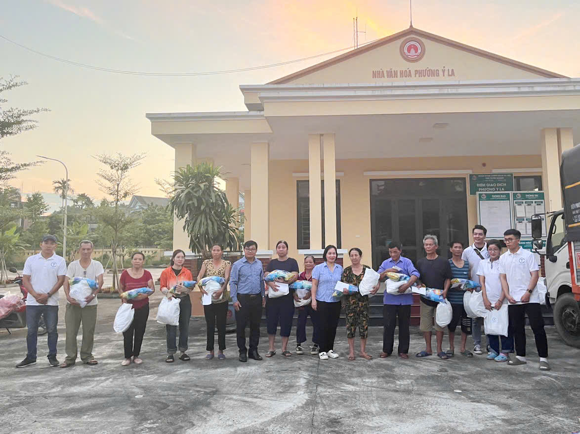 CT Group relief team comes to people in Tuyen Quang province