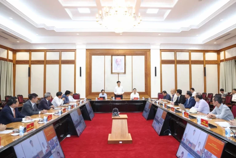 phát triển khoa học